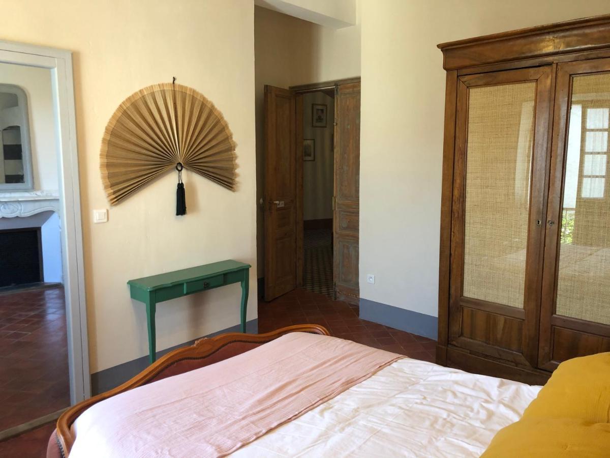 Roubia L'Oiseau Bleu Rollier B&B 외부 사진