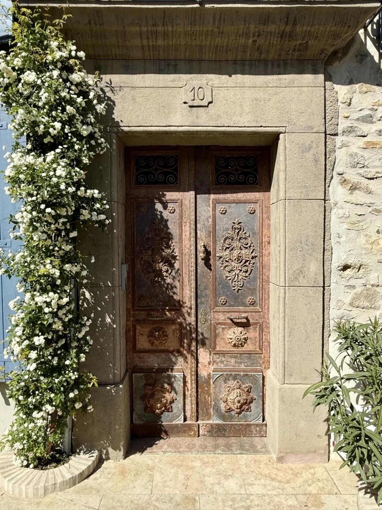 Roubia L'Oiseau Bleu Rollier B&B 외부 사진